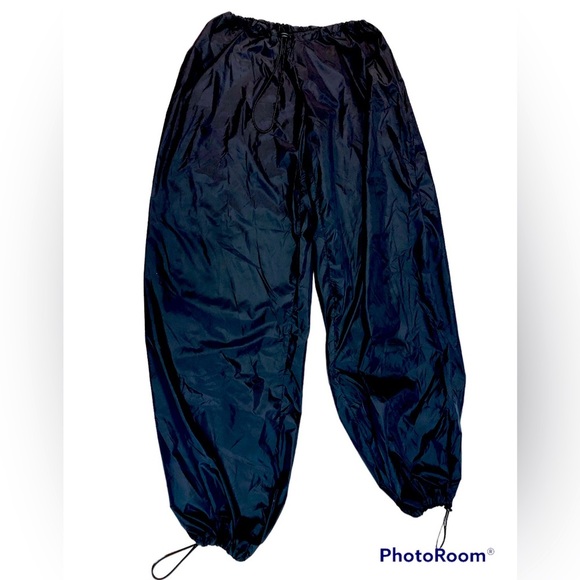 SHEIN Pants - Shein Women’s Parachute Balloon Style Pant Adjustable Elastic at Waist/Ankles